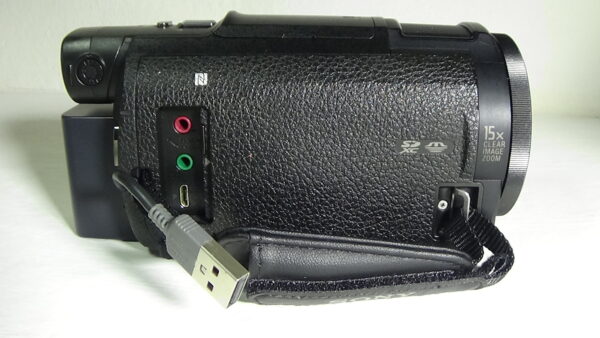 filmadora sony fdr-ax33 usada design compacto e recursos avançados para o videomaker moderno. live - Imagem 2