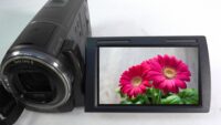 Filmadora sony hdr-cx360 semi profissional usada com gravação para máxima flexibilidade de cores na edição.