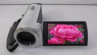 Filmadora sony hdr-cx260 e Câmera de vídeo usada com tela LCD de alta resolução precisão na imagem.