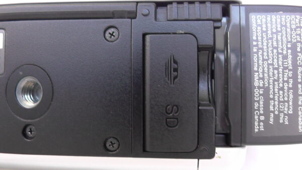 Filmadora sony hdr-cx260 e Câmera de vídeo usada com tela LCD de alta resolução precisão na imagem. - Imagem 11