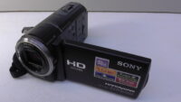 Filmadora sony hdr-cx360 semi profissional usada com sensor CMOS para um desempenho melhor em baixa luz.