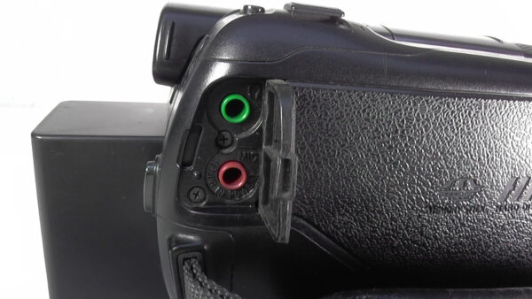 filmadora sony hdr-xr520 usada com o melhor sistema de estabilização de imagem do mercado. - Imagem 4