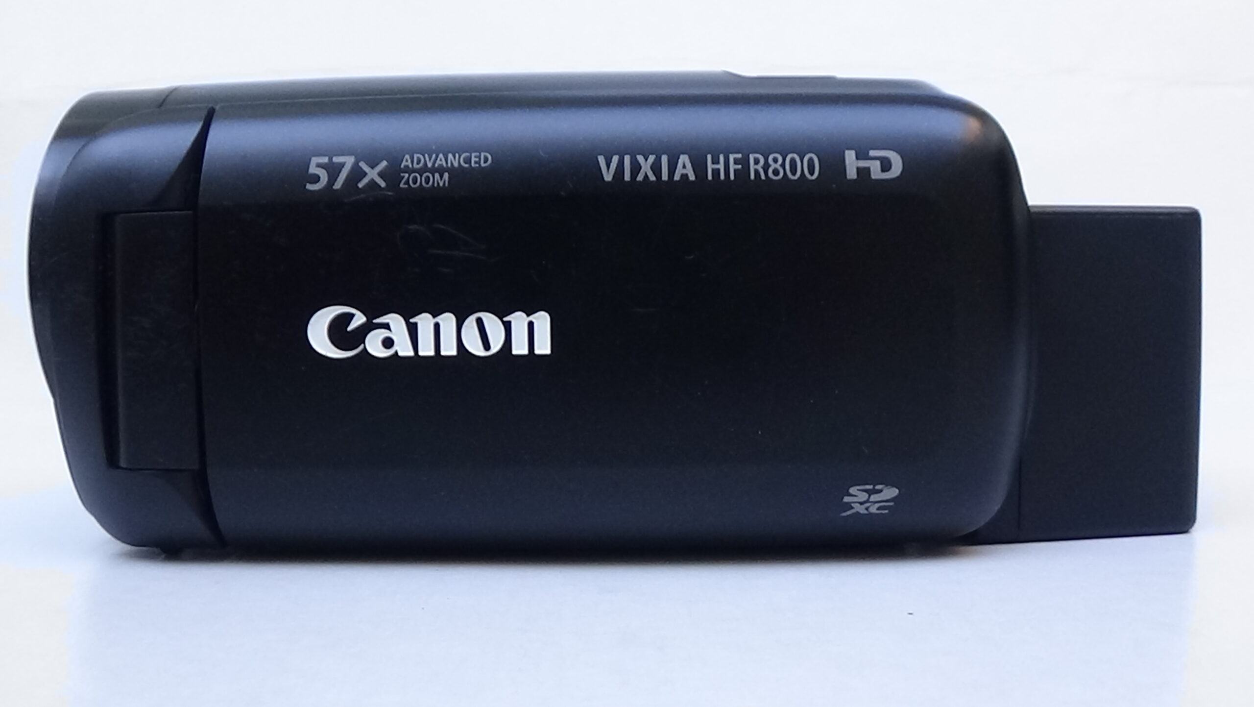 Filmadora canon hf-r800 foco por detecção de face  com design resistente a poeira e umidade - Imagem 3