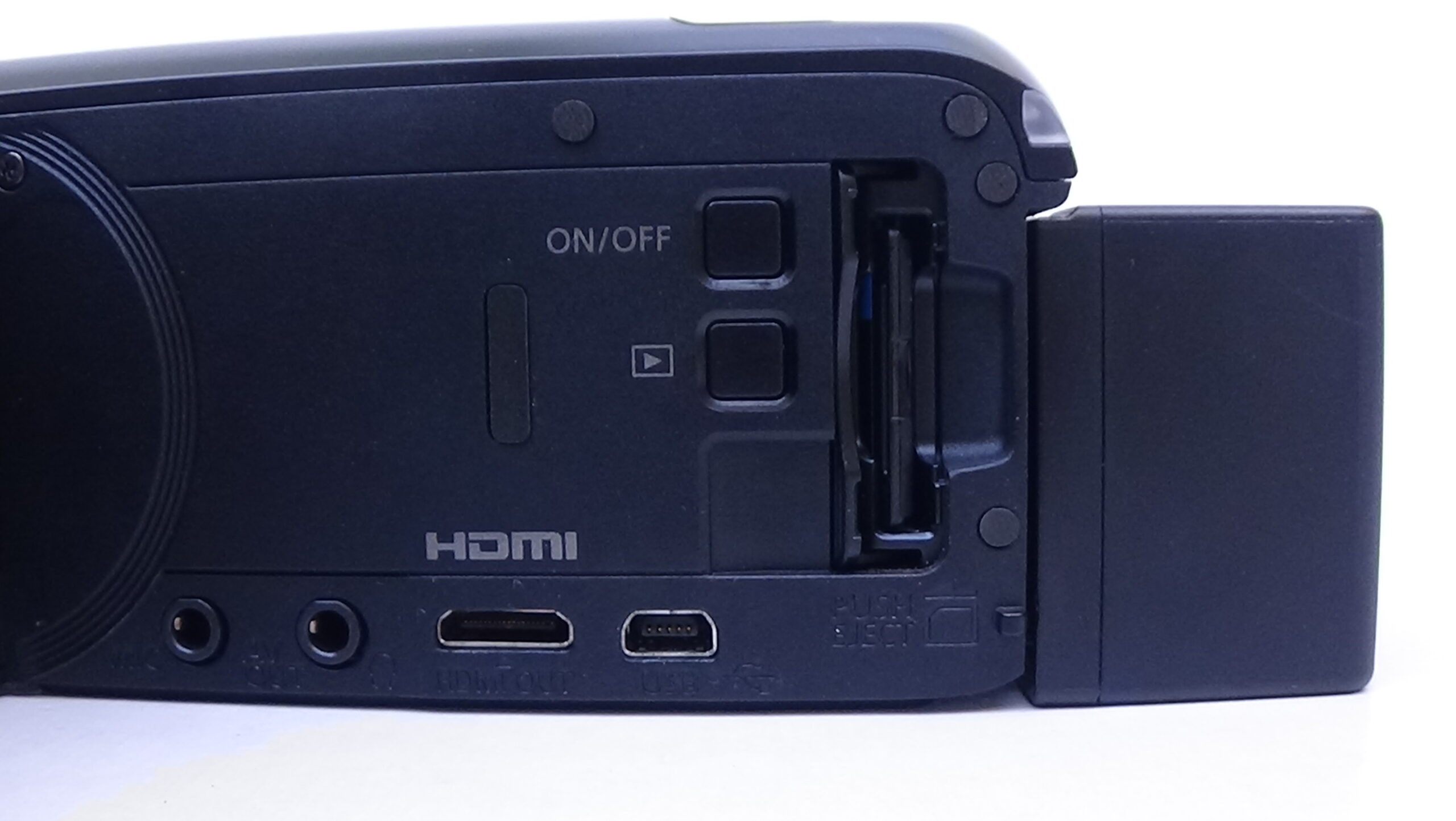 Filmadora canon hf-r800 foco por detecção de face  com design resistente a poeira e umidade - Imagem 5