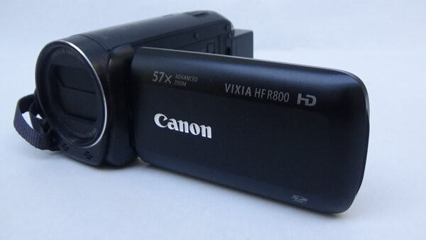 Filmadora canon hf-r800 foco por detecção de face  com design resistente a poeira e umidade
