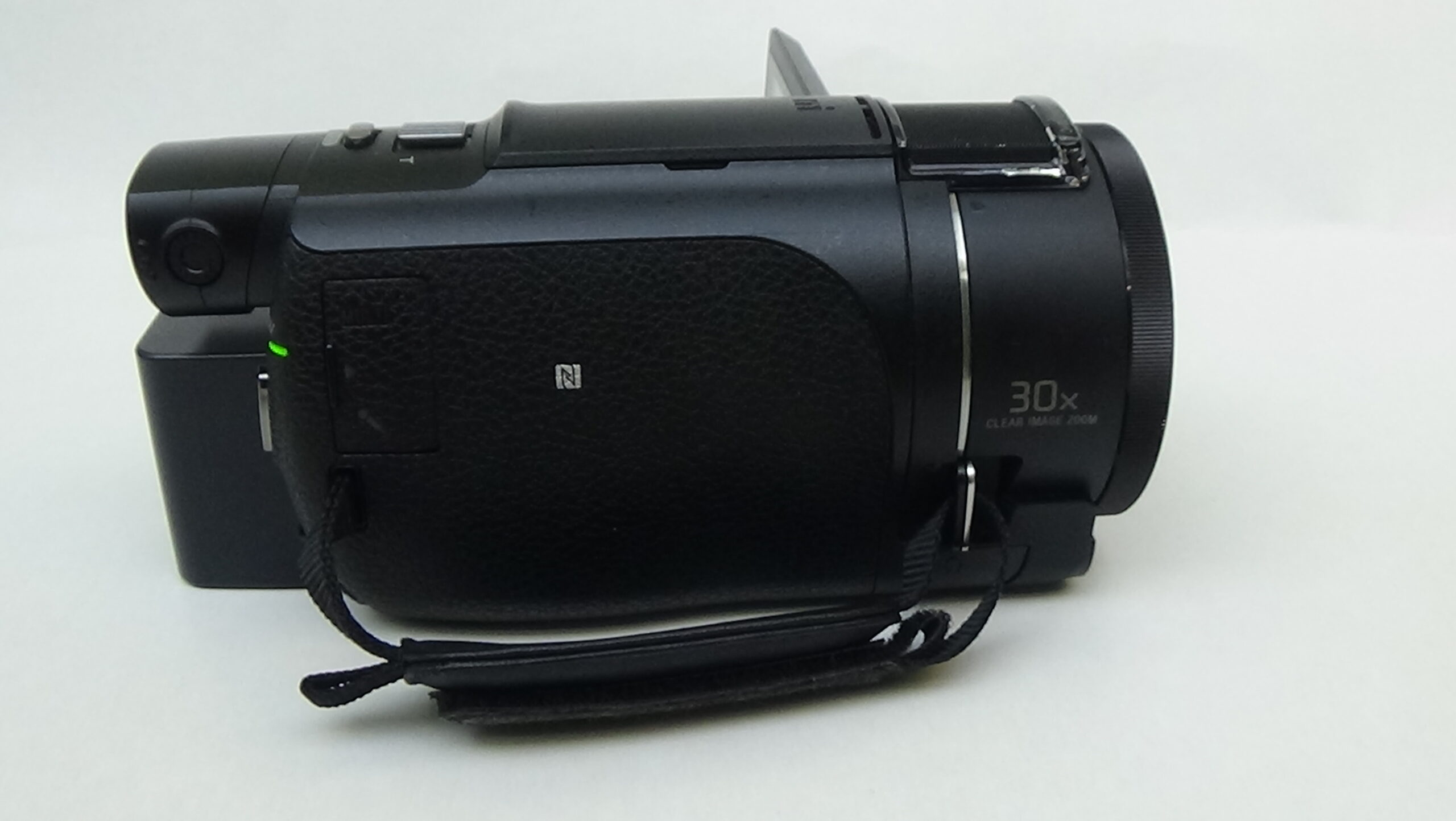 Filmadora sony fdr-fx53 4k para vídeos de bastidores (making of) de produções maiores,  discreta. - Imagem 9