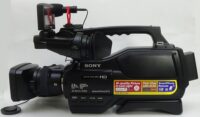 Filmadora sony hxr-mc2500 para gravar tutoriais de maquiagem com alta fidelidade de cores
