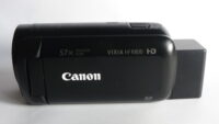 Filmadora canon hf-r800 para vídeos de unboxing e reviews de produtos, com excelente foco hdmi limpa