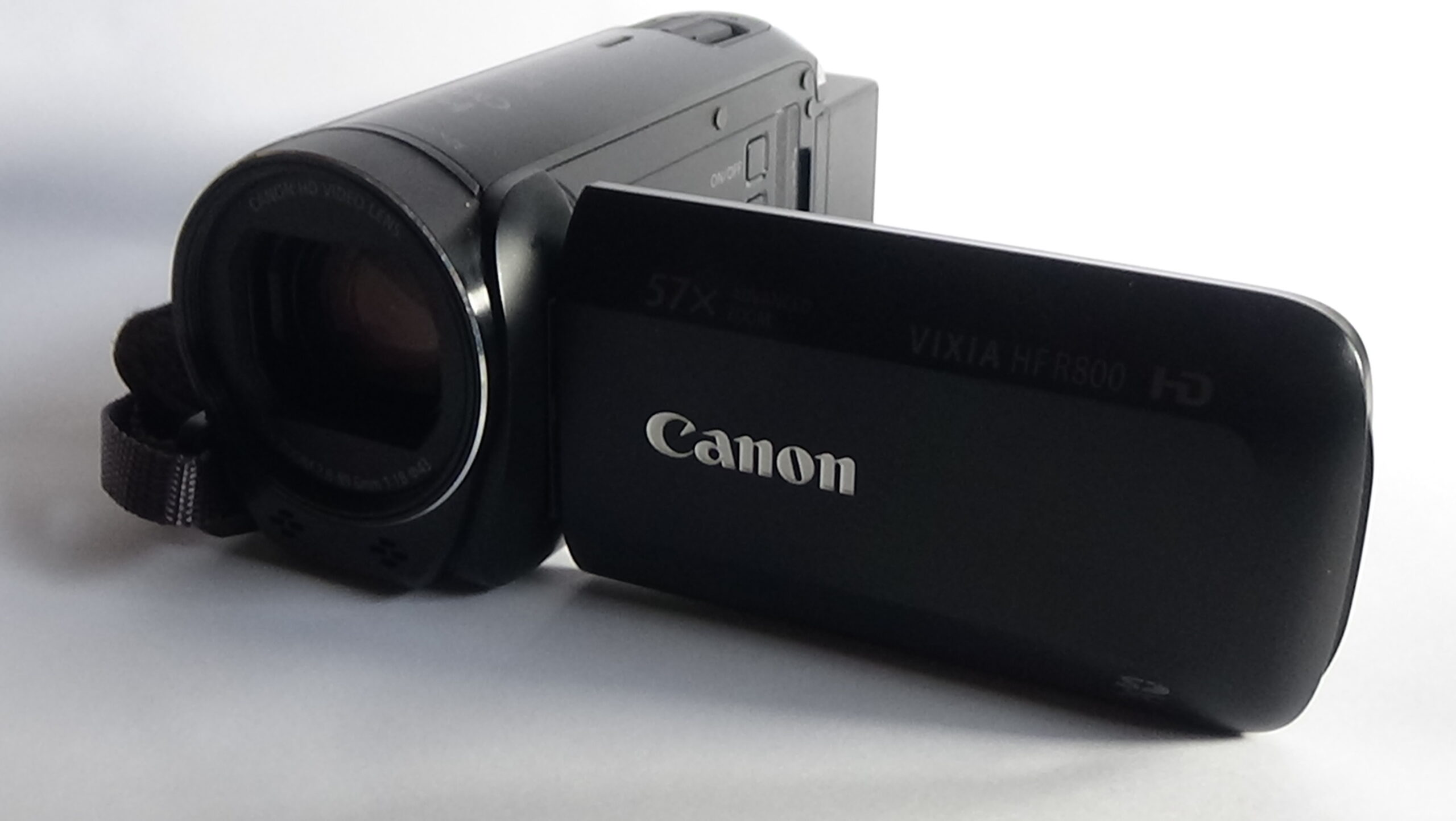 Filmadora canon hf-r800 para vídeos de unboxing e reviews de produtos, com excelente foco hdmi limpa - Imagem 6