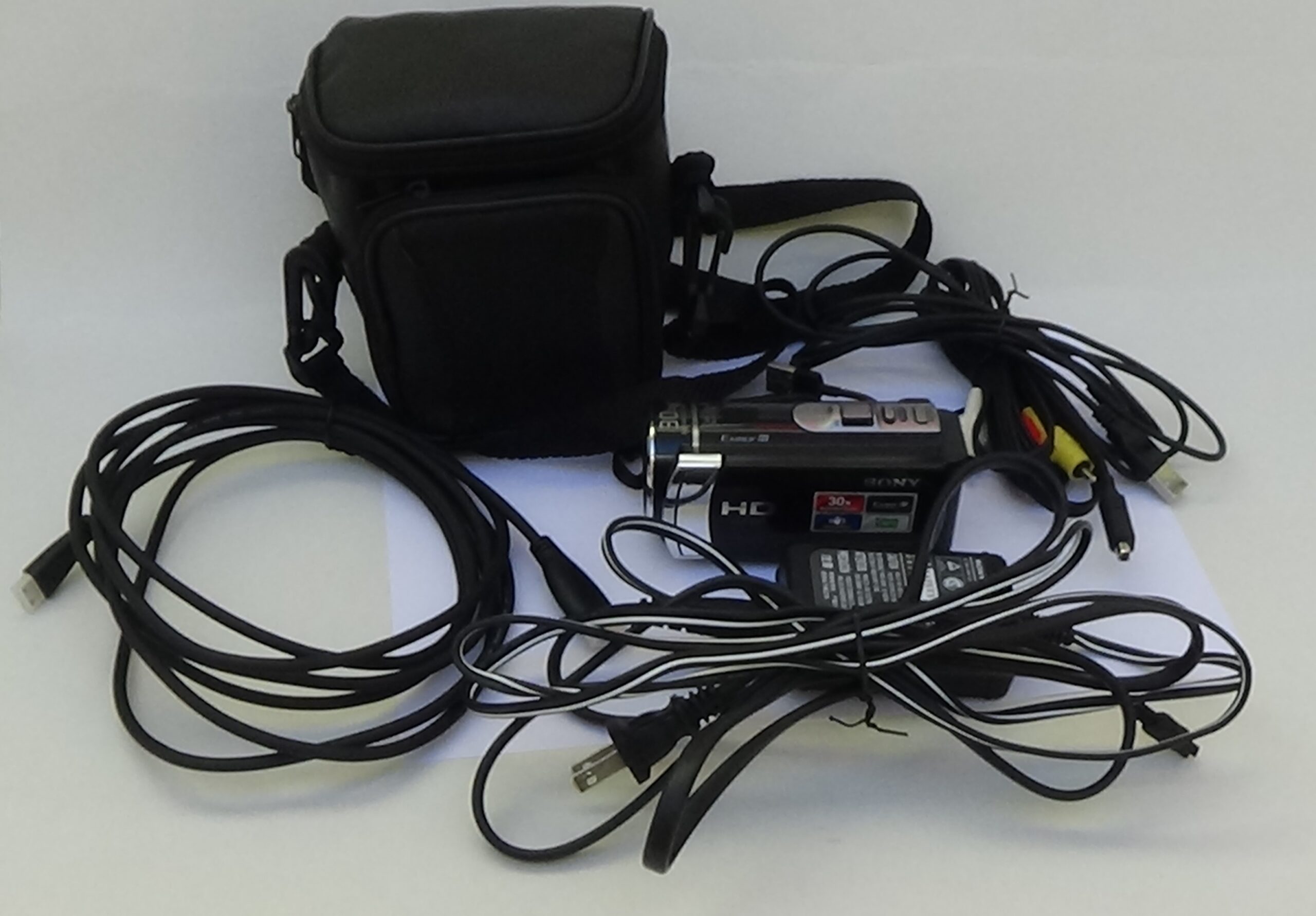 Filmadora sony hdr-cx190 para cobertura de eventos corporativos, com discrição e qualidade hdmi - Imagem 2