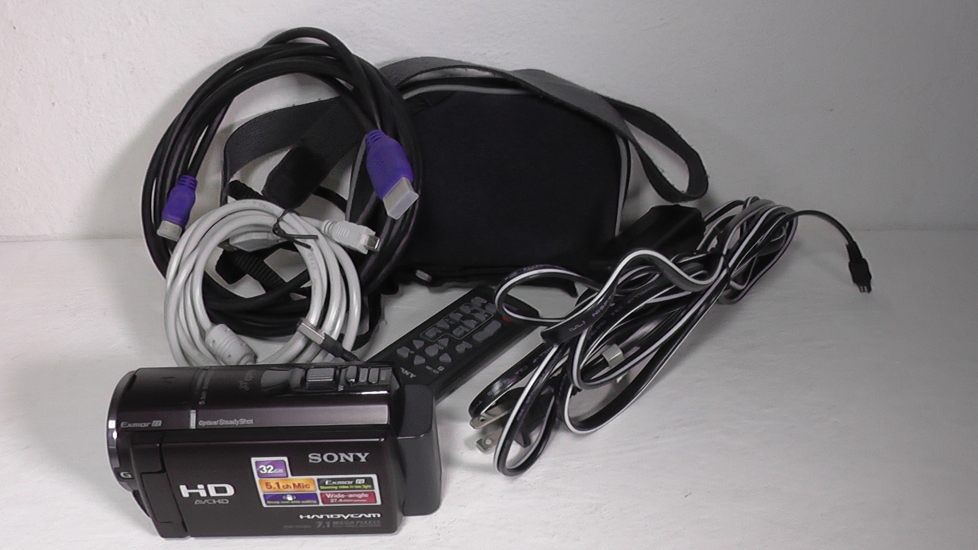 Filmadora sony hdr-cx360 Câmera de vídeo usada com bateria de longa duração para filmar eventos inteiros sem interrupção. - Imagem 5