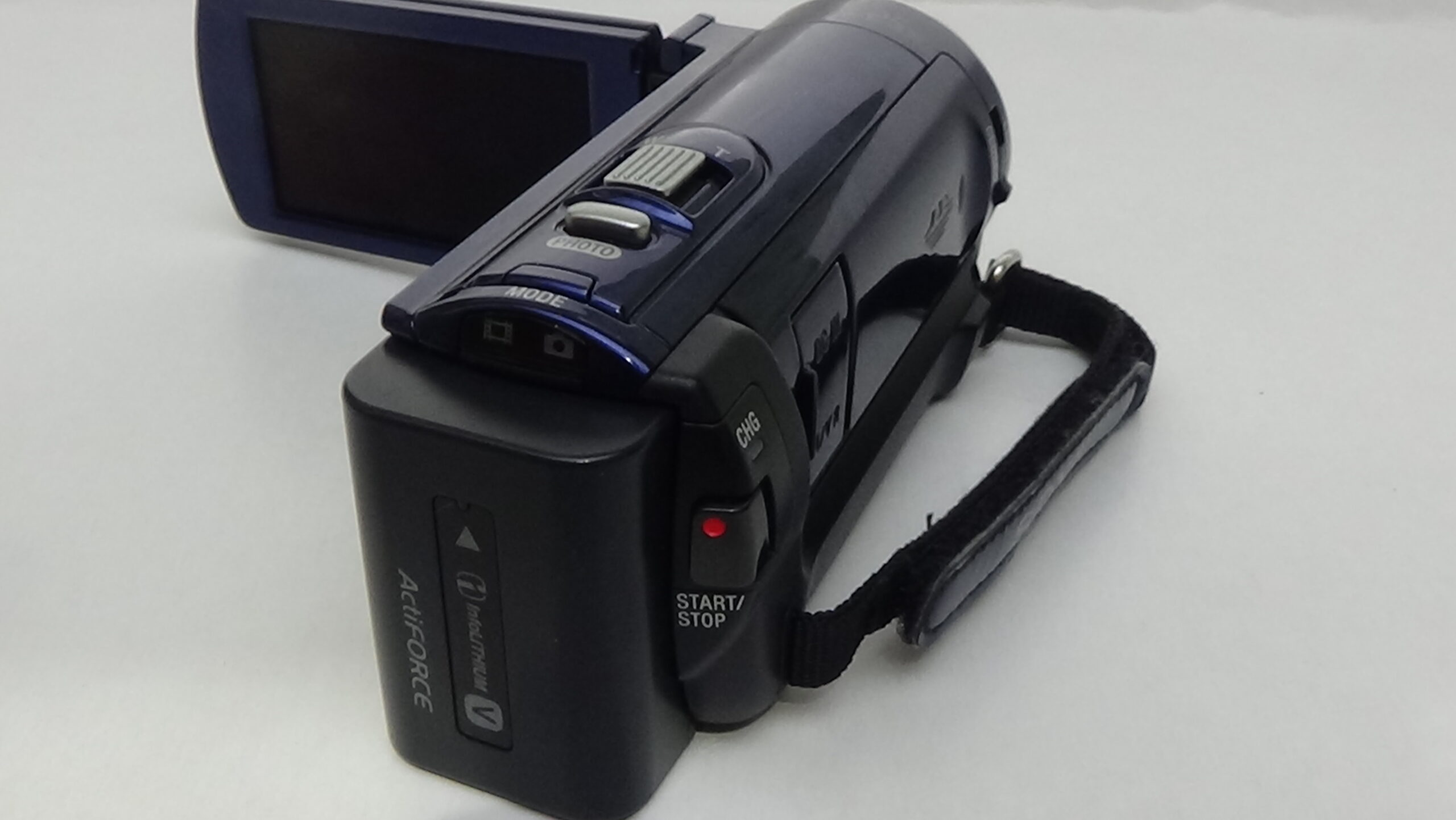 Filmadora sony hdr-cx110 e Câmera de filmagem com cores naturais e sensor com alça de mão ajustável - Imagem 2