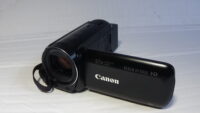 Filmadora canon hf-r800 semi profissional usada Oferta imperdível para quem busca equipamento top